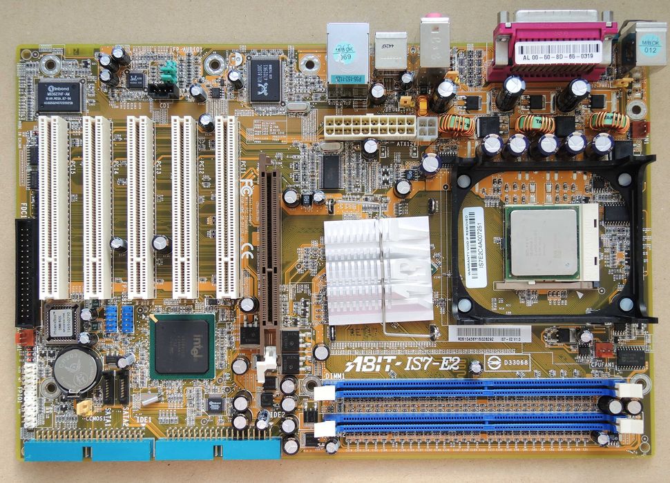 ABIT IS7-E2 V1.0 Intel i865PE Socket 478 + Celeron D 2.66GHz Testat