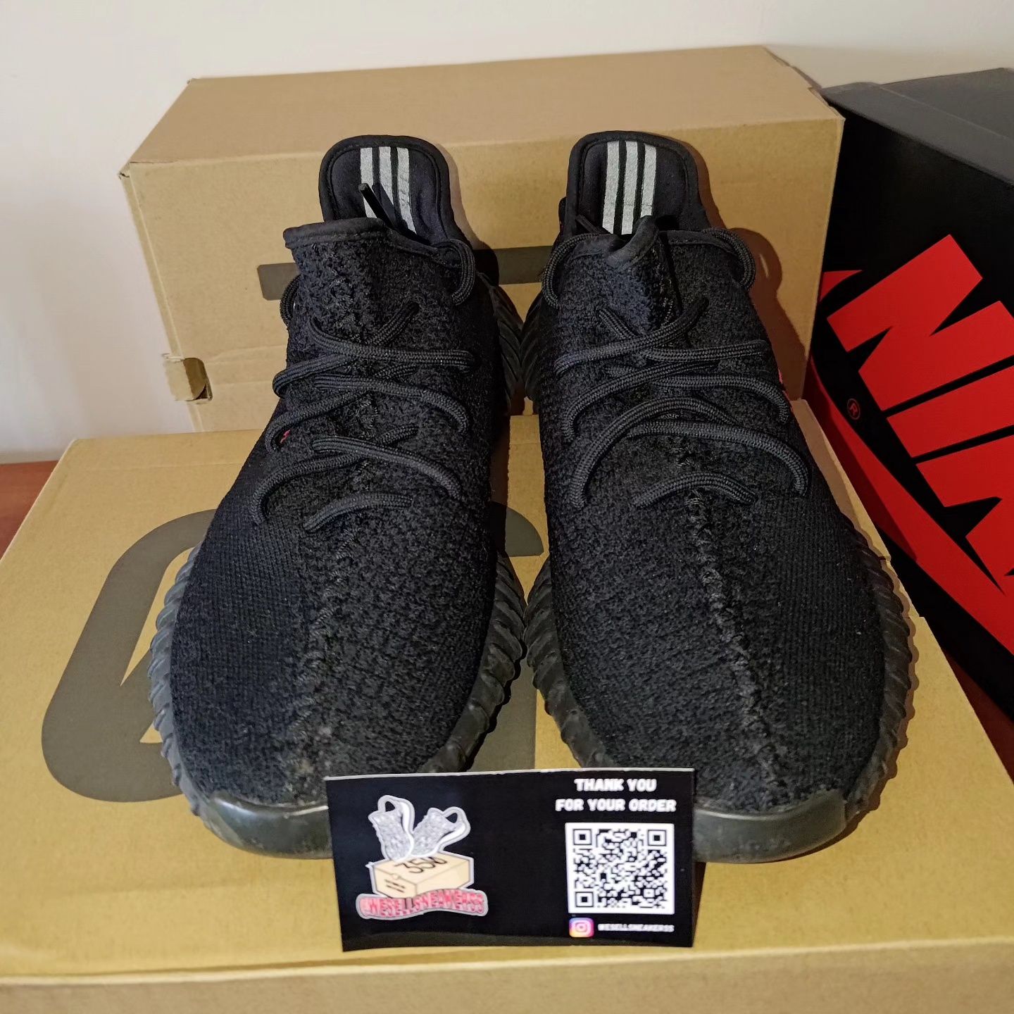 Yeezy 350 bred size 43