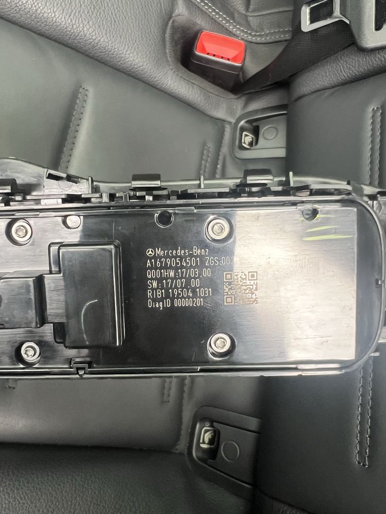 Бутони за стъкла Mercedes w167