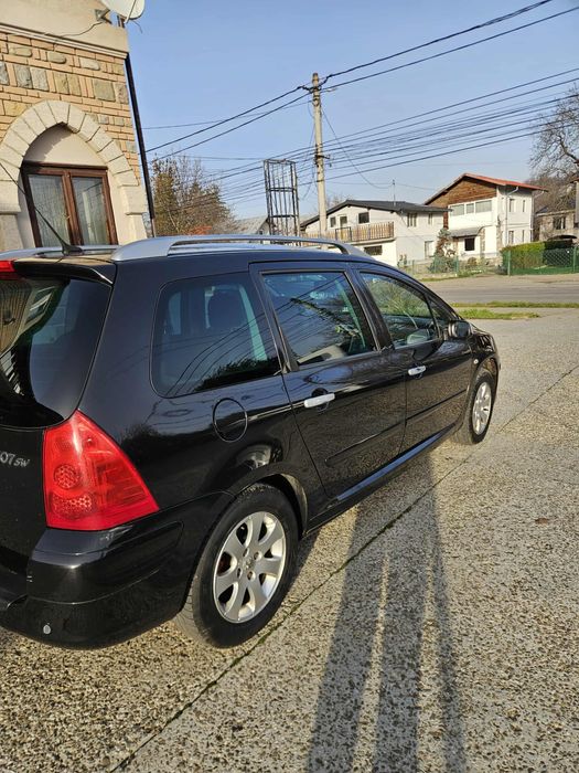 Vând Peugeot 307 BREAK