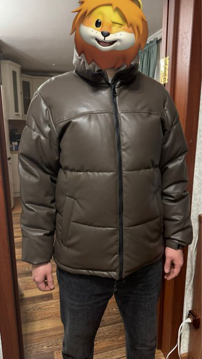 Продам куртку зимнюю ( пуховик) экокожа