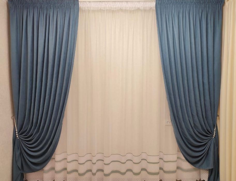 Продам шторы 2 шт