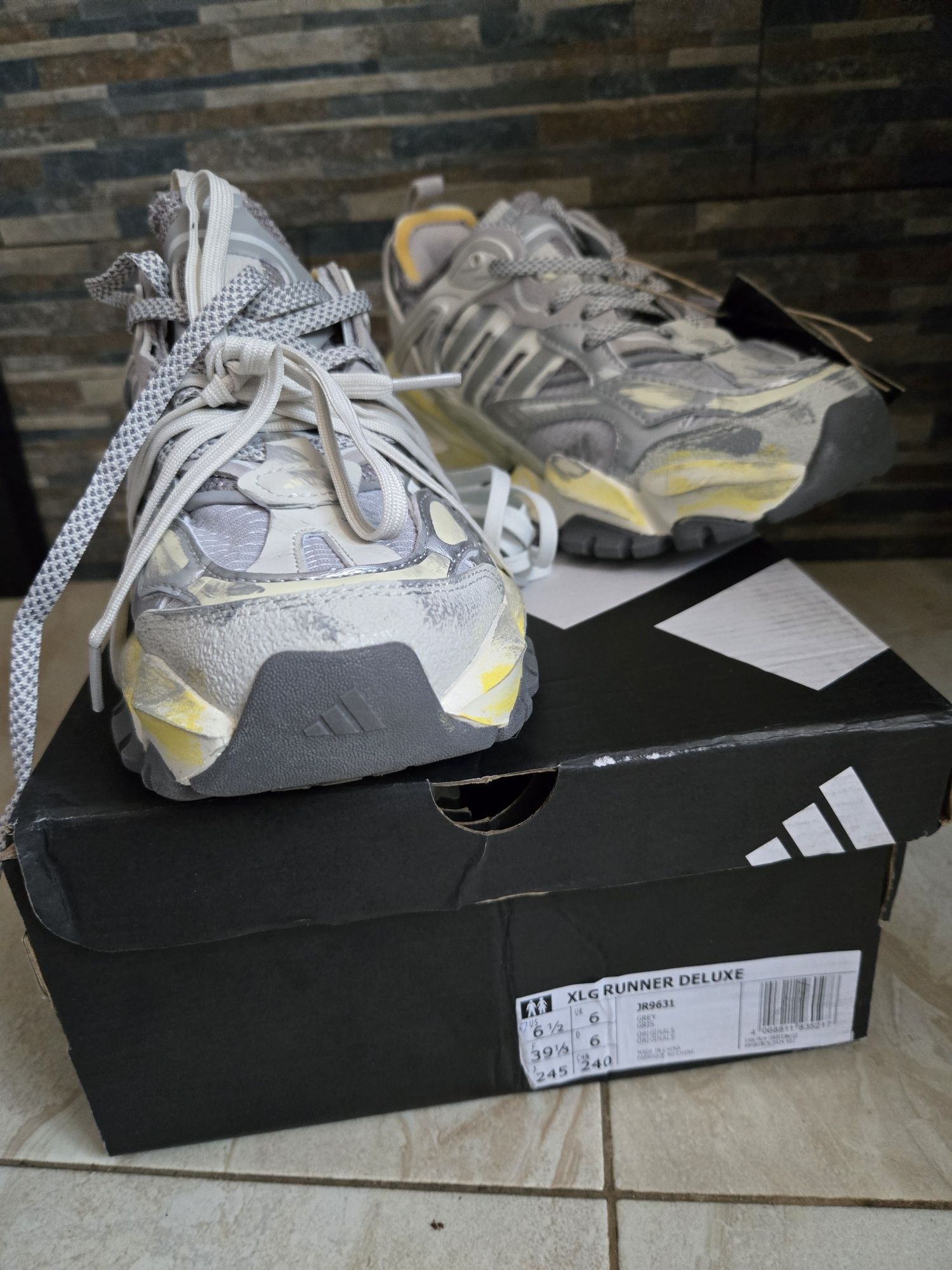 Adidas XLG RUNNER deluxe