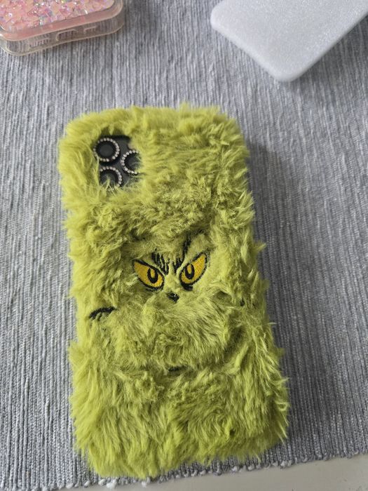 Продавам Iphone 12 pro