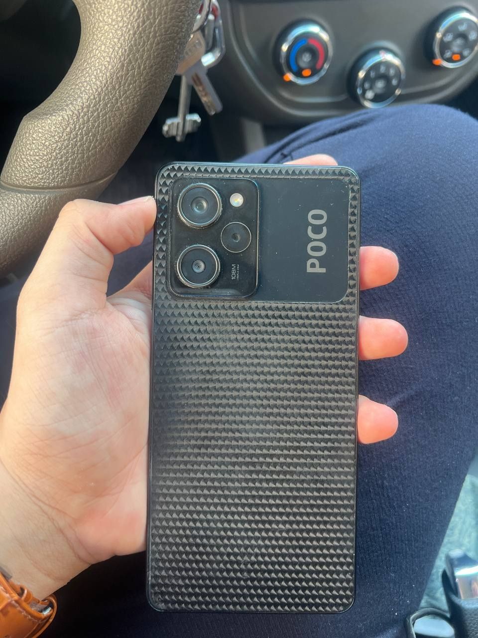 Poco x5 Pro 5G sotiladi