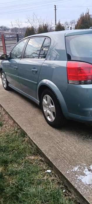 Vând Opel signum
