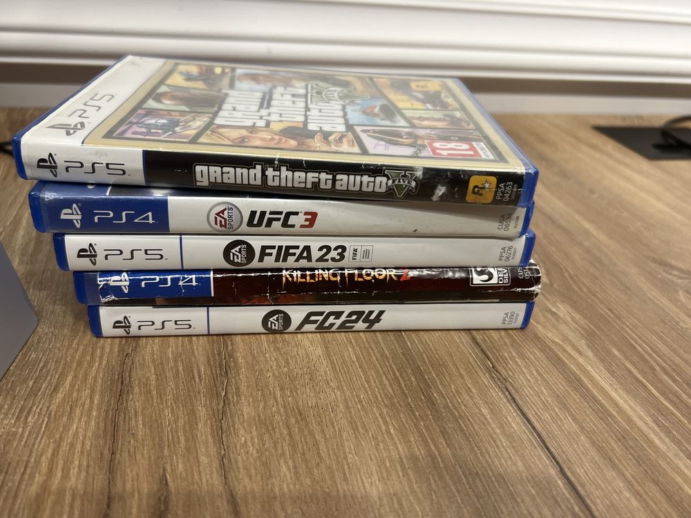 Продам PlayStation 5 с дисководом.