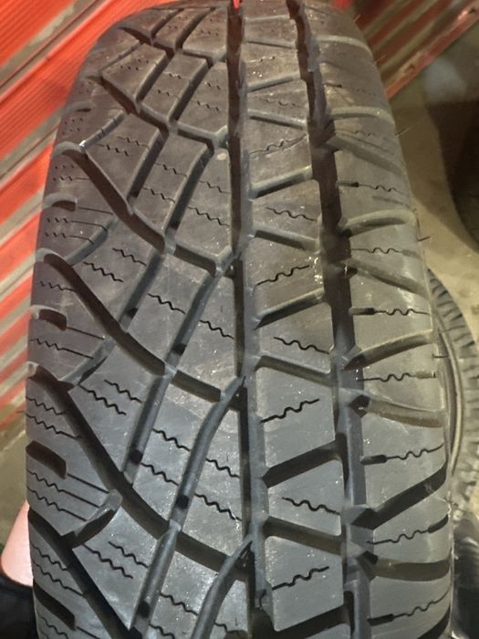 205/80/16  Мишелин 100 лв