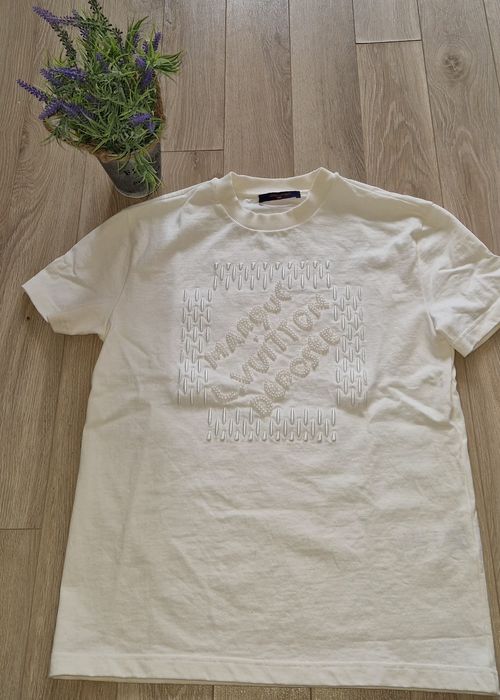 Оригинални нови тениски Guees,Dolce ,Louis Vuitton