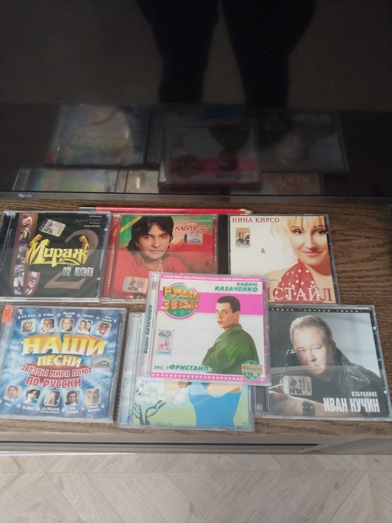 Диски CD. Музыкальные диски.
