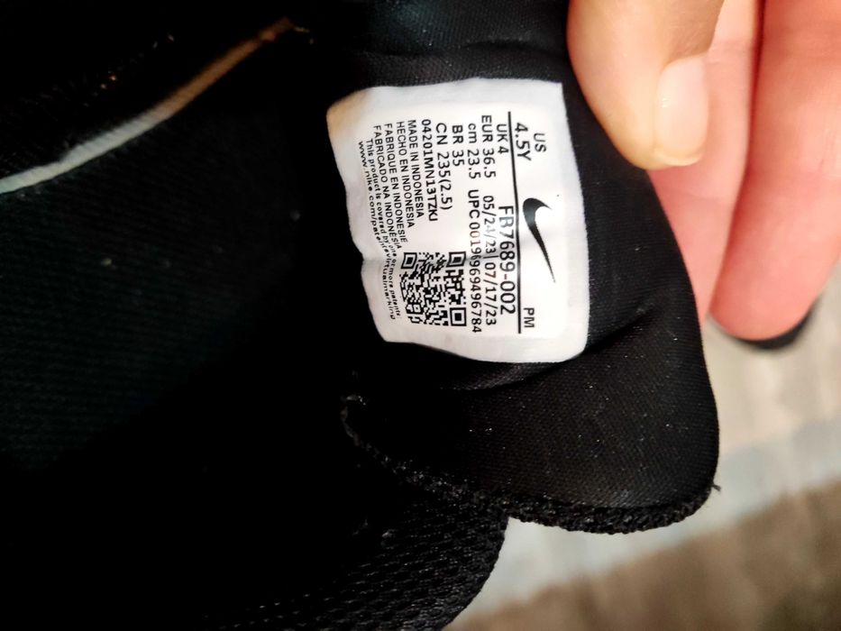 Маратонки Nike два чифта