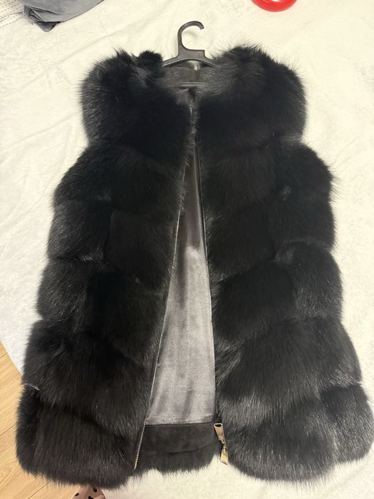 Елек с естествен косъм от лисица