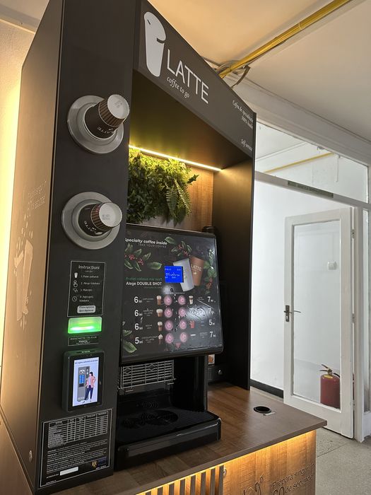 Aparat Cafea self-service Latte/Cafenea To Go Moderna