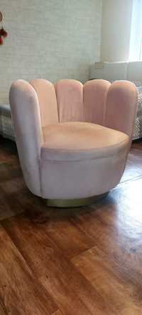 Продам два кресла, розовое 30000,зелёное 10000