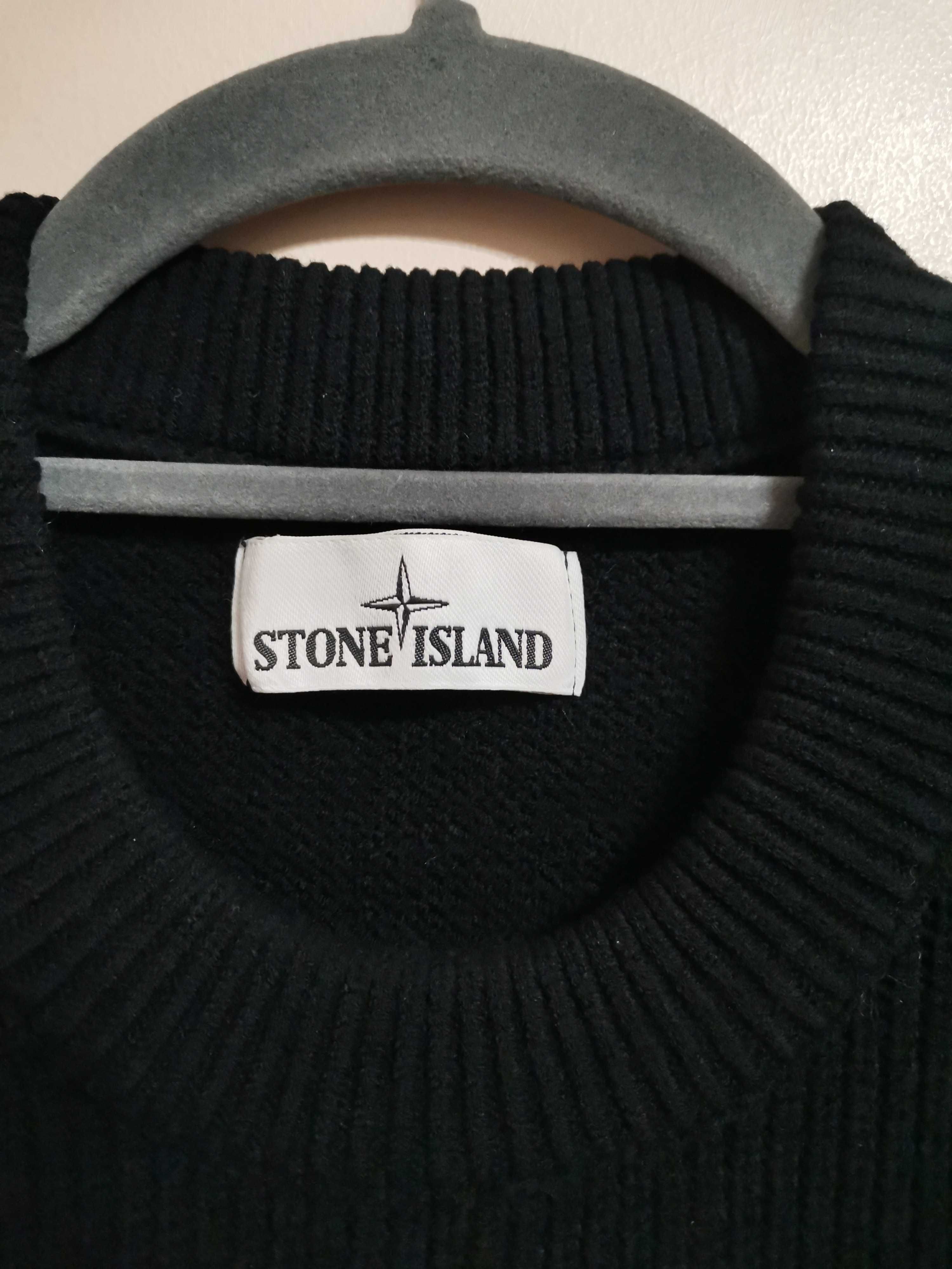 2 броя Stone Island Pull Sweater.            Stone Island Knit Vest .