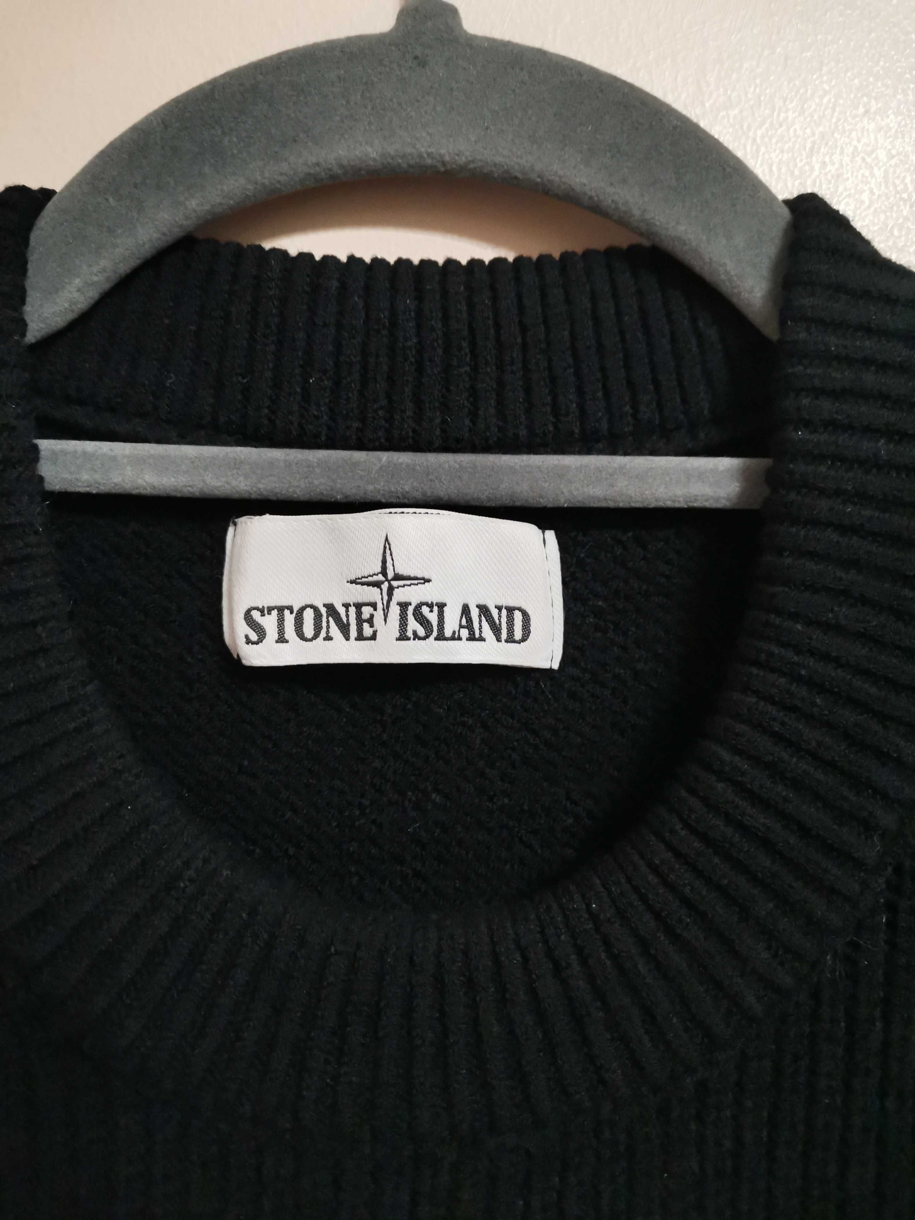 Stone Island 583A1 Stretch Wool Ribbed Knit Vest - Black.