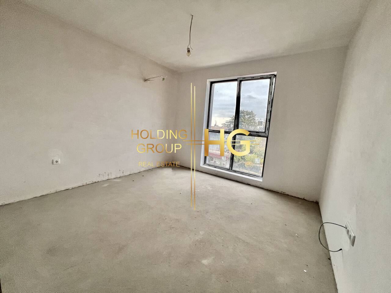 Продава се Тристаен апартамент в к.к. Св.Св. Константин и Елена - 85 кв.м за 1942 €/кв.м - Снимка #2