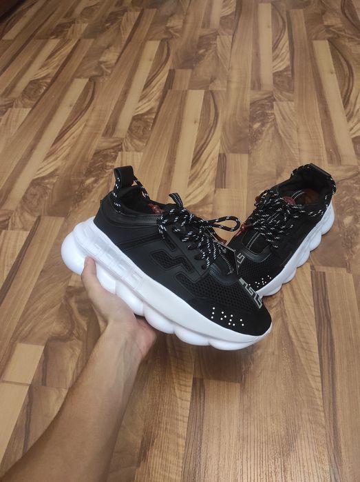 Versace chain reaction black and white