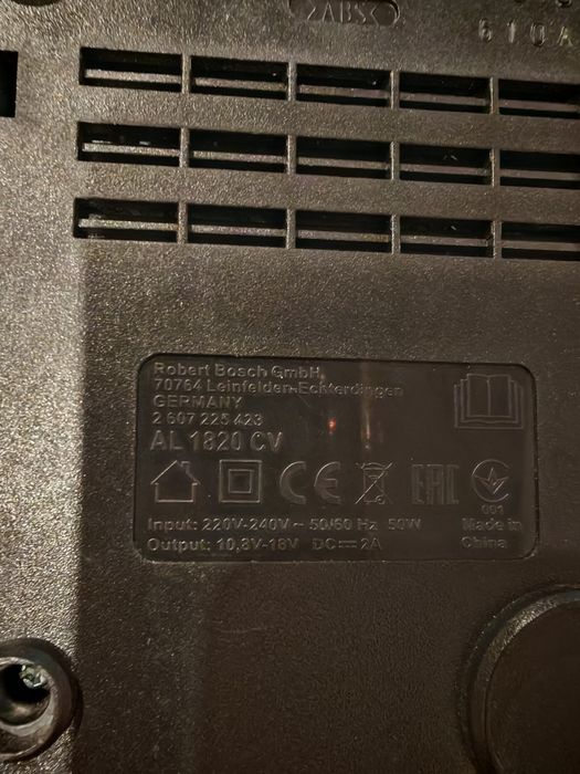 Incarcator Profesional Bosch Al1820cv