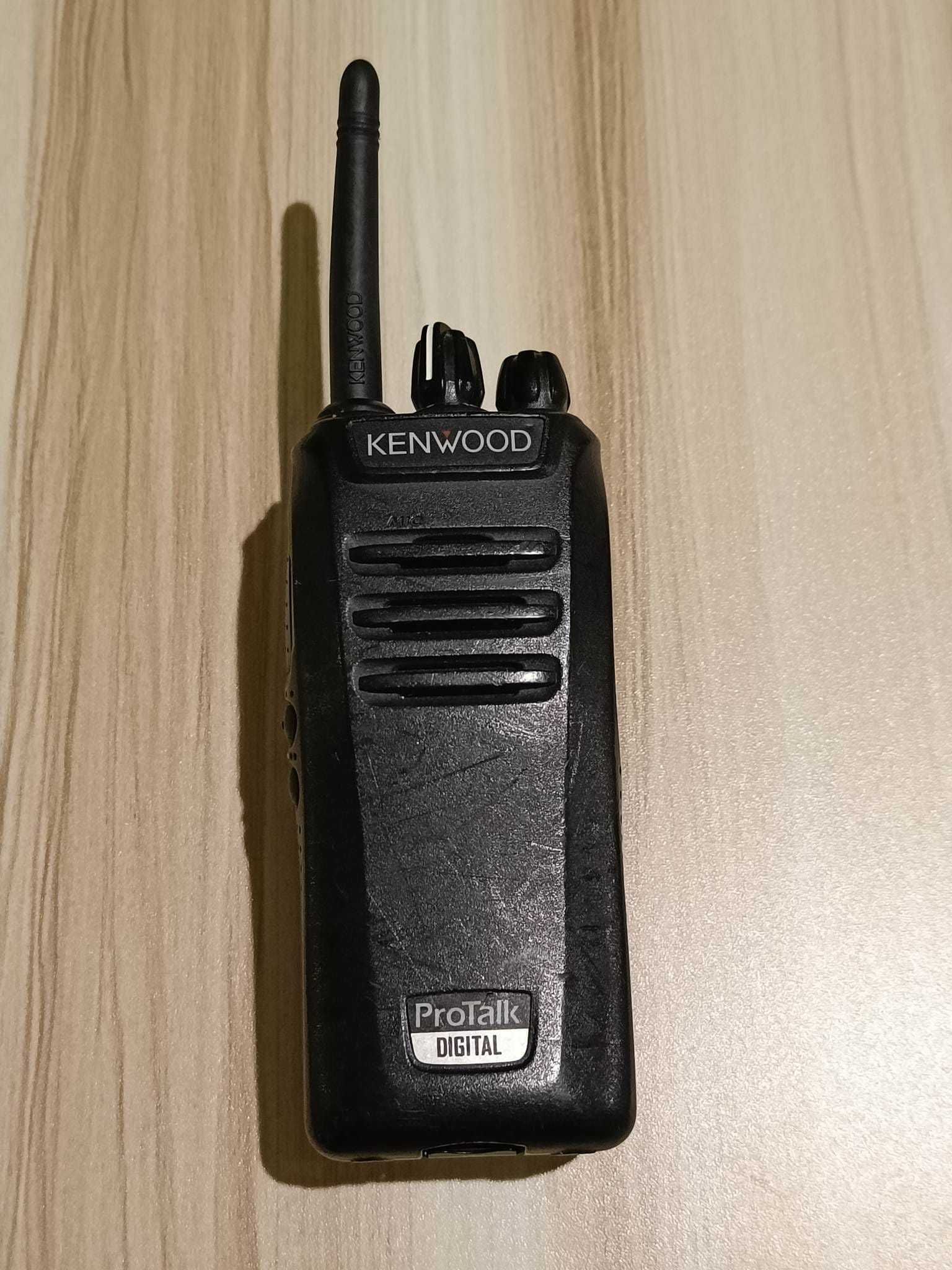 statie radio portabila kenwood TK-3401DE