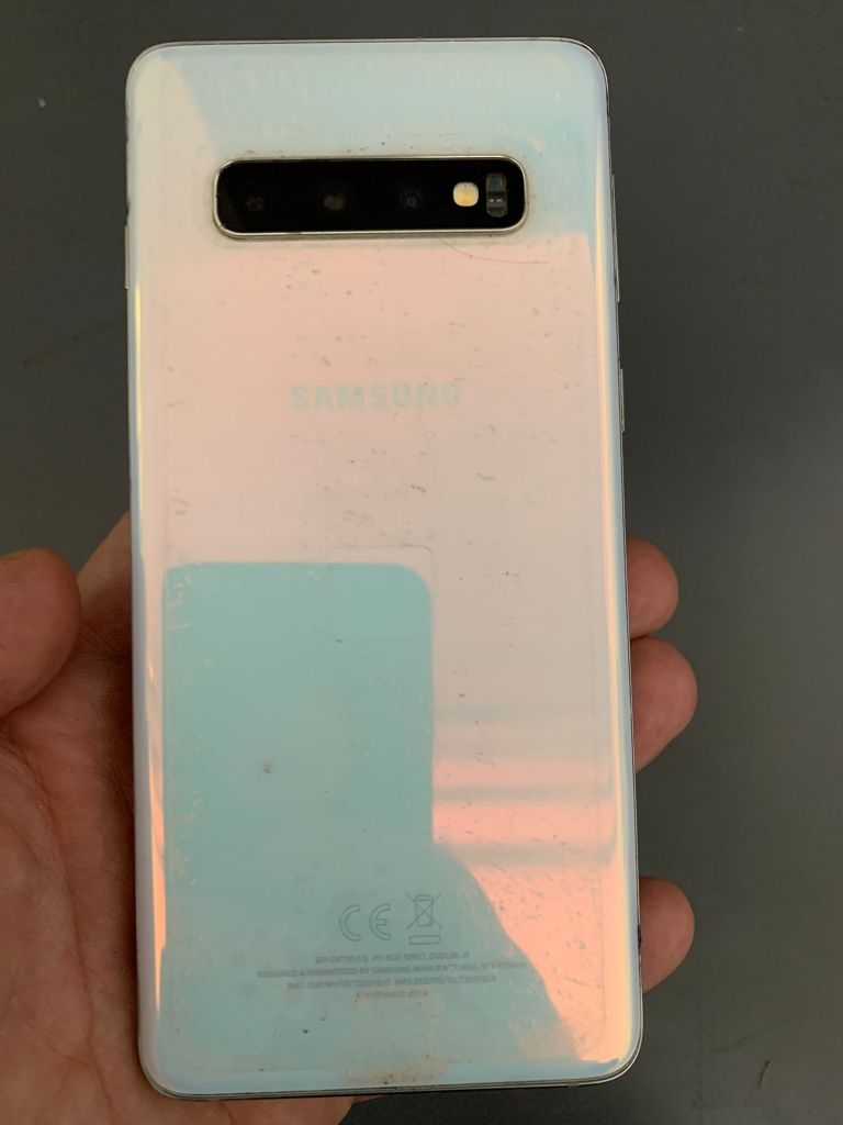 Samsung s10 White