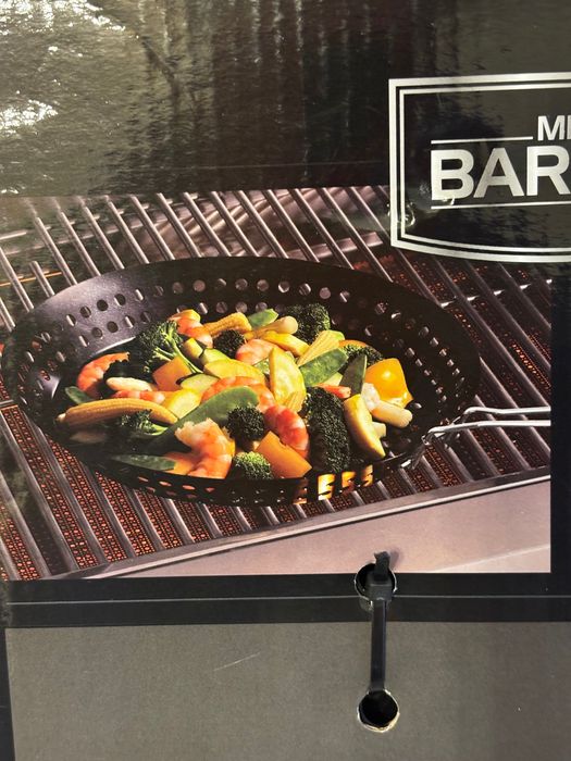 Комплект за барбекю- тиган и тавичка