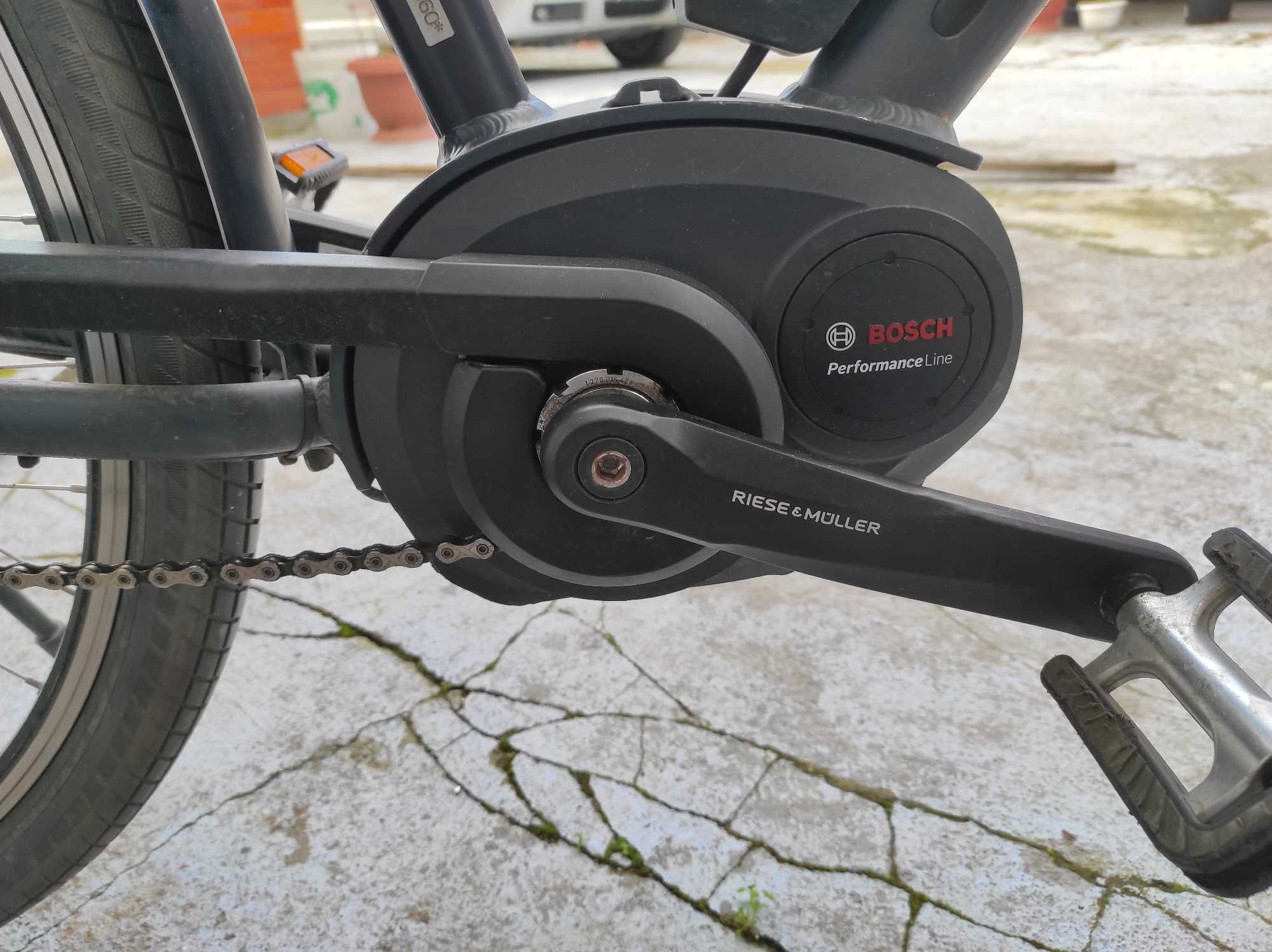 Bicicleta electrica Riese&Muller bosch performance line, frane magura