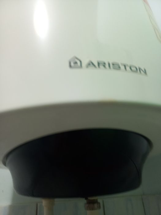 Аристон 100литровый продам