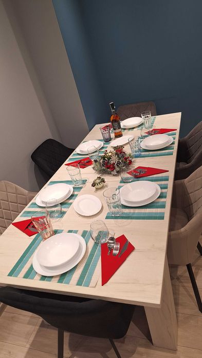 Разтегателна трапезна маса - 160-200см