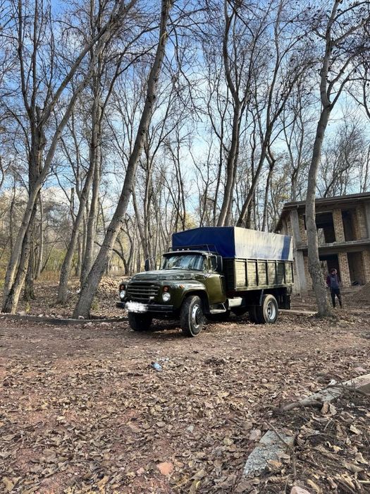 Zil sotiladi holati yaxshi ishlab turgan moshina