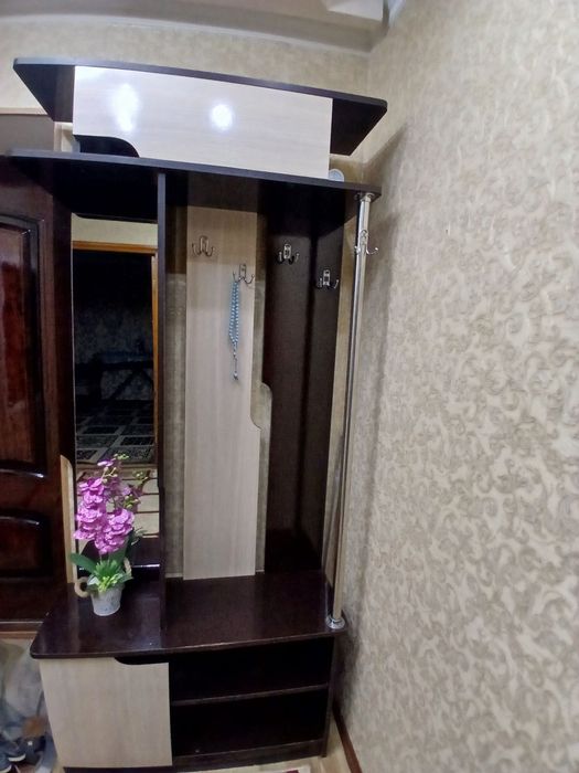 kiyim iladigan shkaf