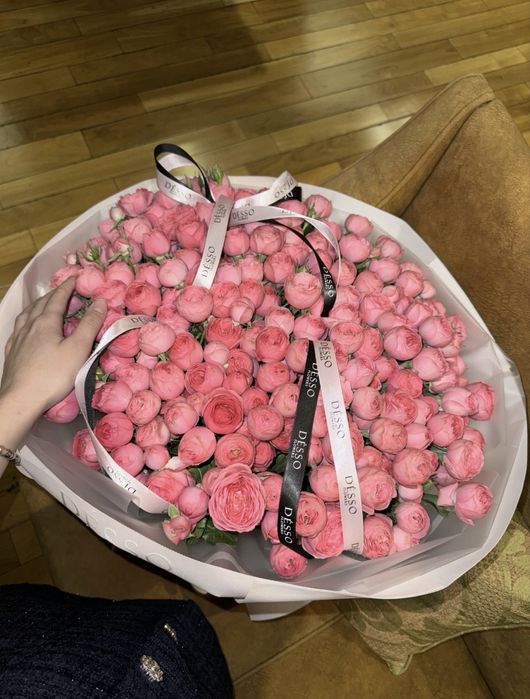 Пионовидные розы