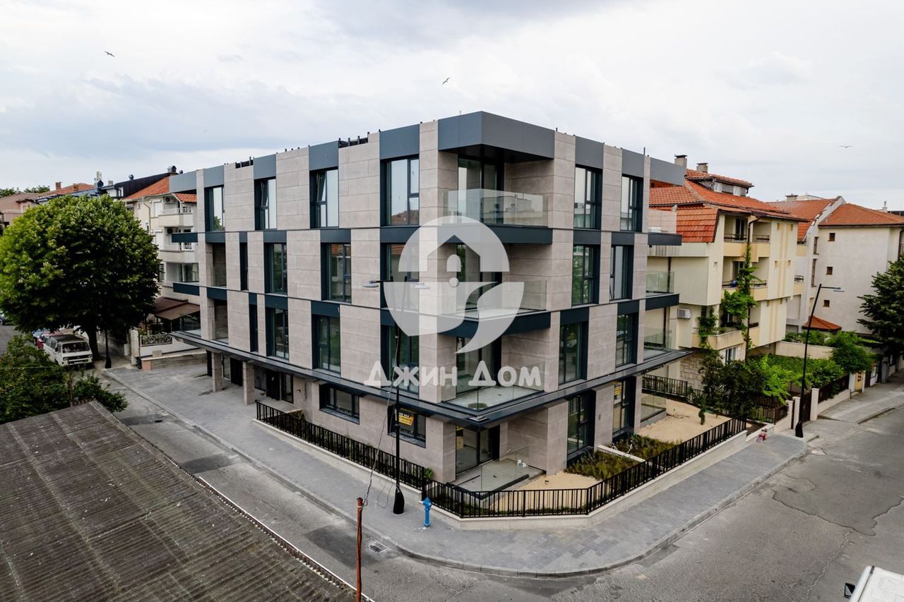 Продава се Двустаен апартамент в Несебър - 81 кв.м за 2840 €/кв.м - Снимка #11
