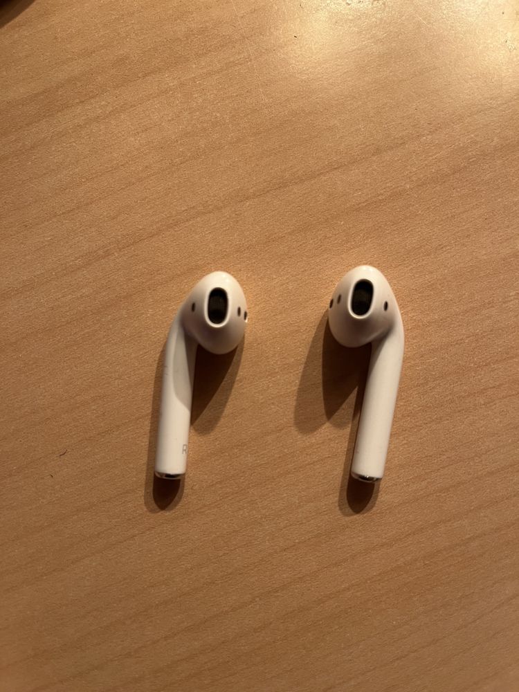 Airpods оригинал, б/у