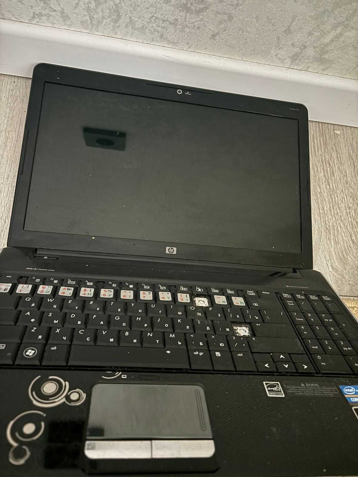 Ноутбук продается на запчасти HP Pavilion dv6 с целым экраном