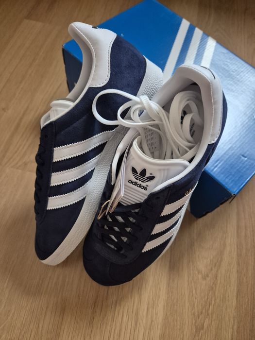 Adidas Gazelle чисто нови, 41 1/3