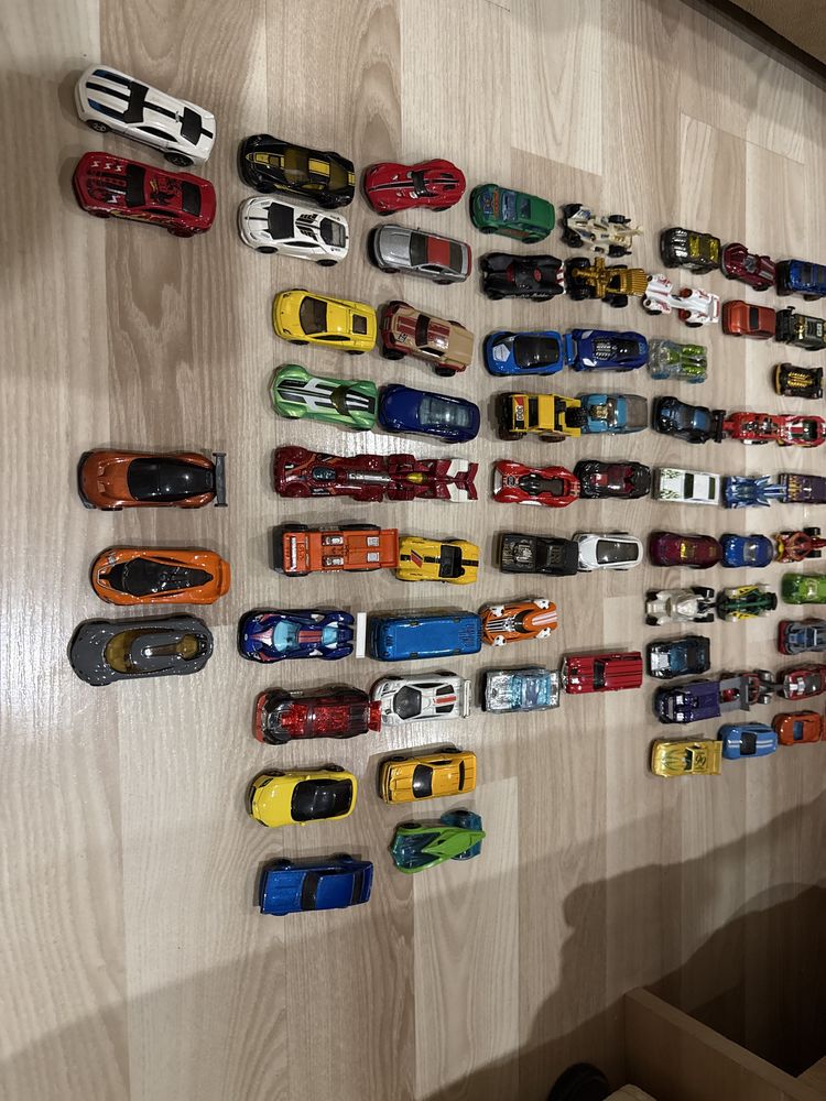 Hot wheels коли 1.80лв бройката!