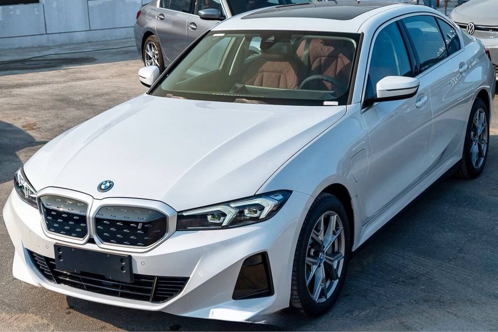 BMW i3 35L 2025 йил