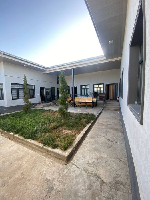 Xasanboy Shribom maxalada 3.8 7 xona podvol 2 sanuzel srochniy