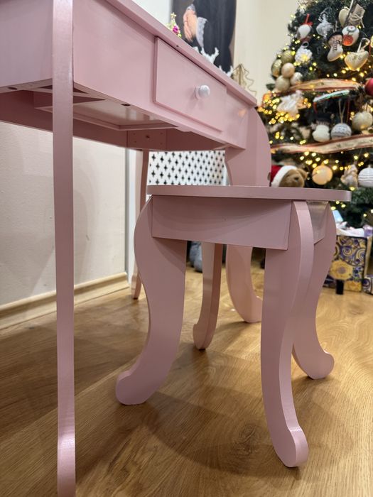 Детска тоалетка дървена