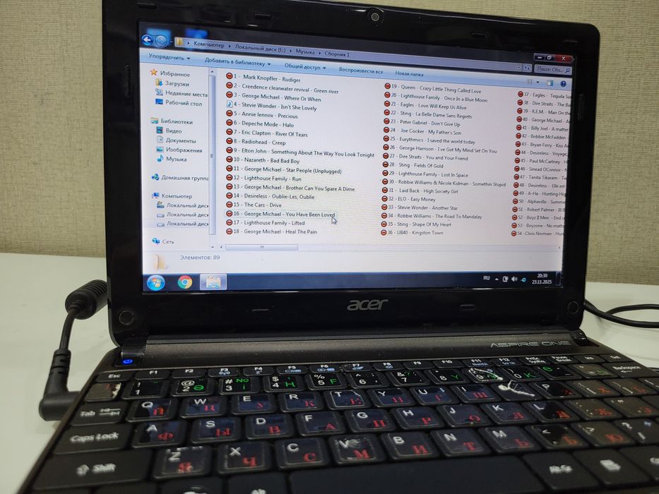 Нетбук Acer Aspire ONE D270