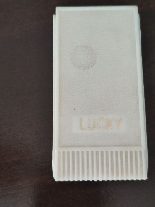 Vand brichetă vintage