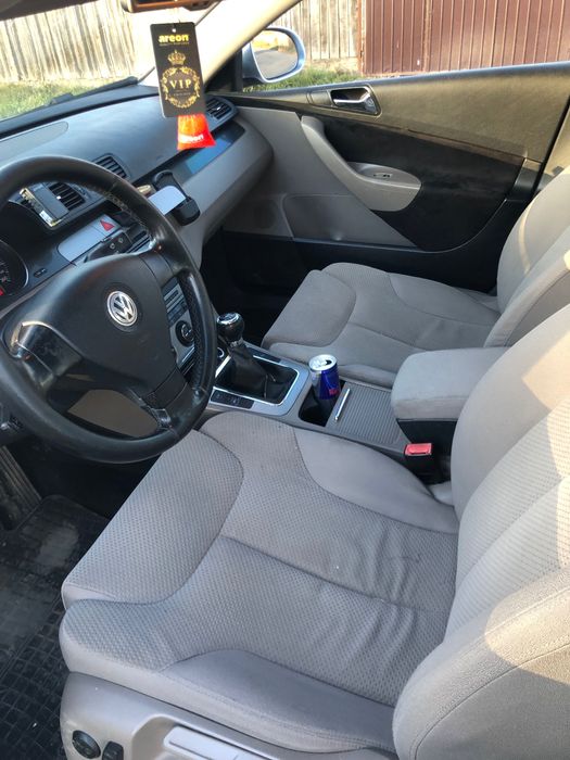 Vând Passat B6 1.6 fsi