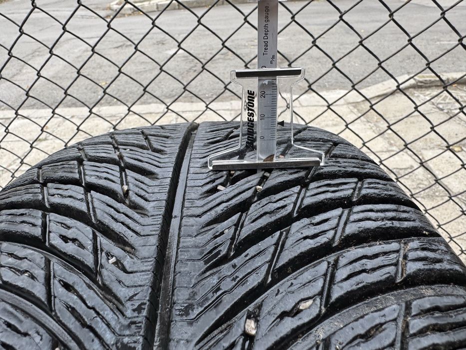 Продавам 4 бр. Michelin Alpin 5 235/55r19