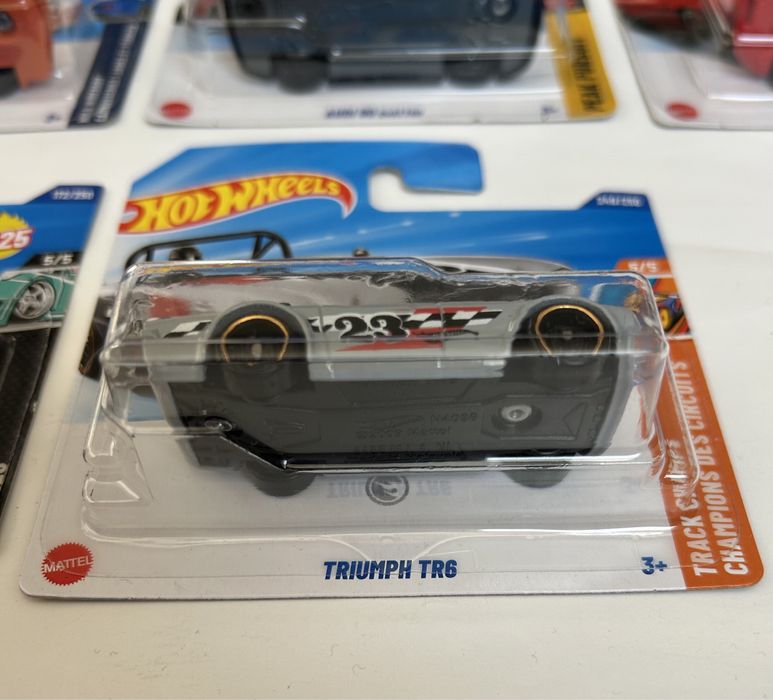 Hot wheels колички Ferrari BMW Porsche audi Mclaren ford triumph TH