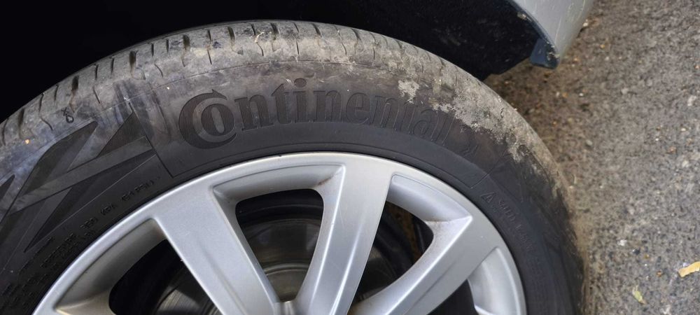 Anvelope Continental 225/50/17 vara.