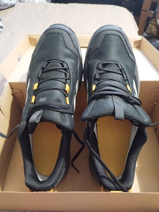 adidas мъжки туристически 44 2/3
Туристически Terrex Eastrail GORE-TEX