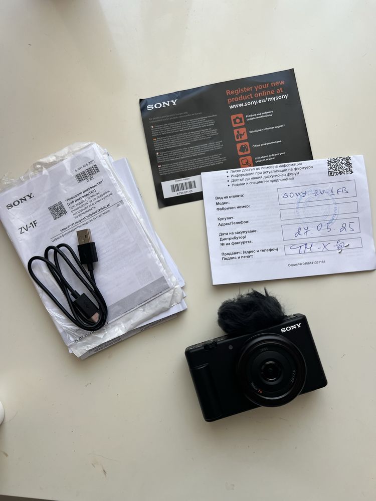 Фотоапарат Sony ZV 1 F чисто нов