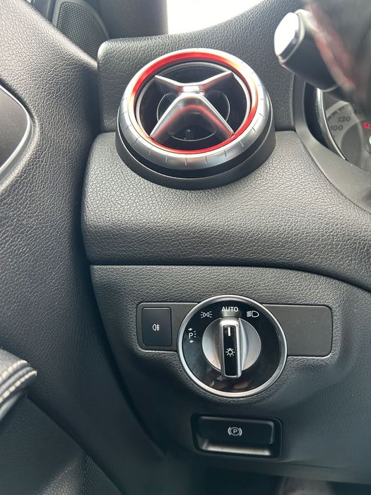 MERCEDES benz cla 180