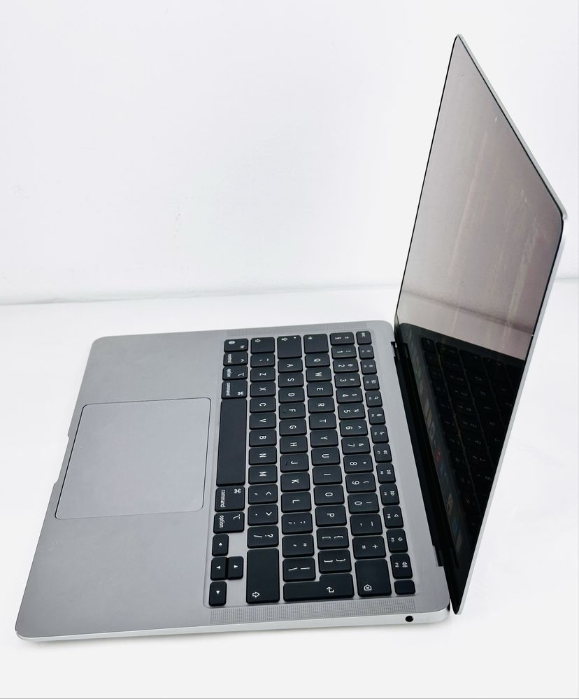 Apple MacBook Air 13 inch M1 8RAM 256GB Отличен !Гаранция!